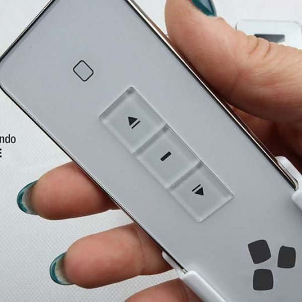 Telecomando Tech International da 1 a 15 canali per motori tapparelle e tende