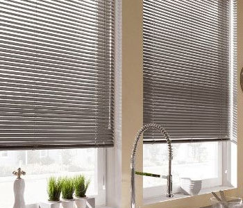 tende veneziane su misura in alluminio